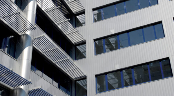 SYSTÈMES D'AUVENT - Hunter Douglas – Image 4