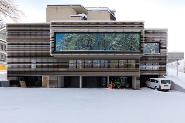SYSTÈMES DE FAÇADE OUVERTE - Hunter Douglas – Image 3